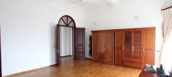 3 bedrooms Apartment in Tay Ho, Vietnam No. 5895 7