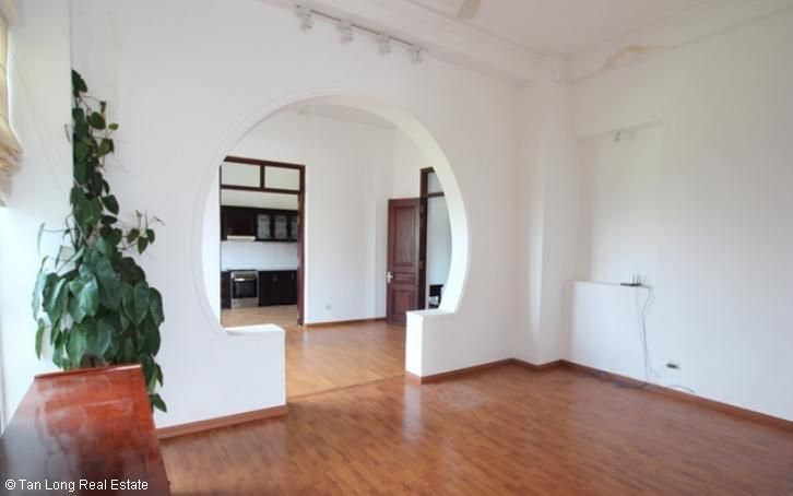 3 bedrooms Apartment in Tay Ho, Vietnam No. 5895