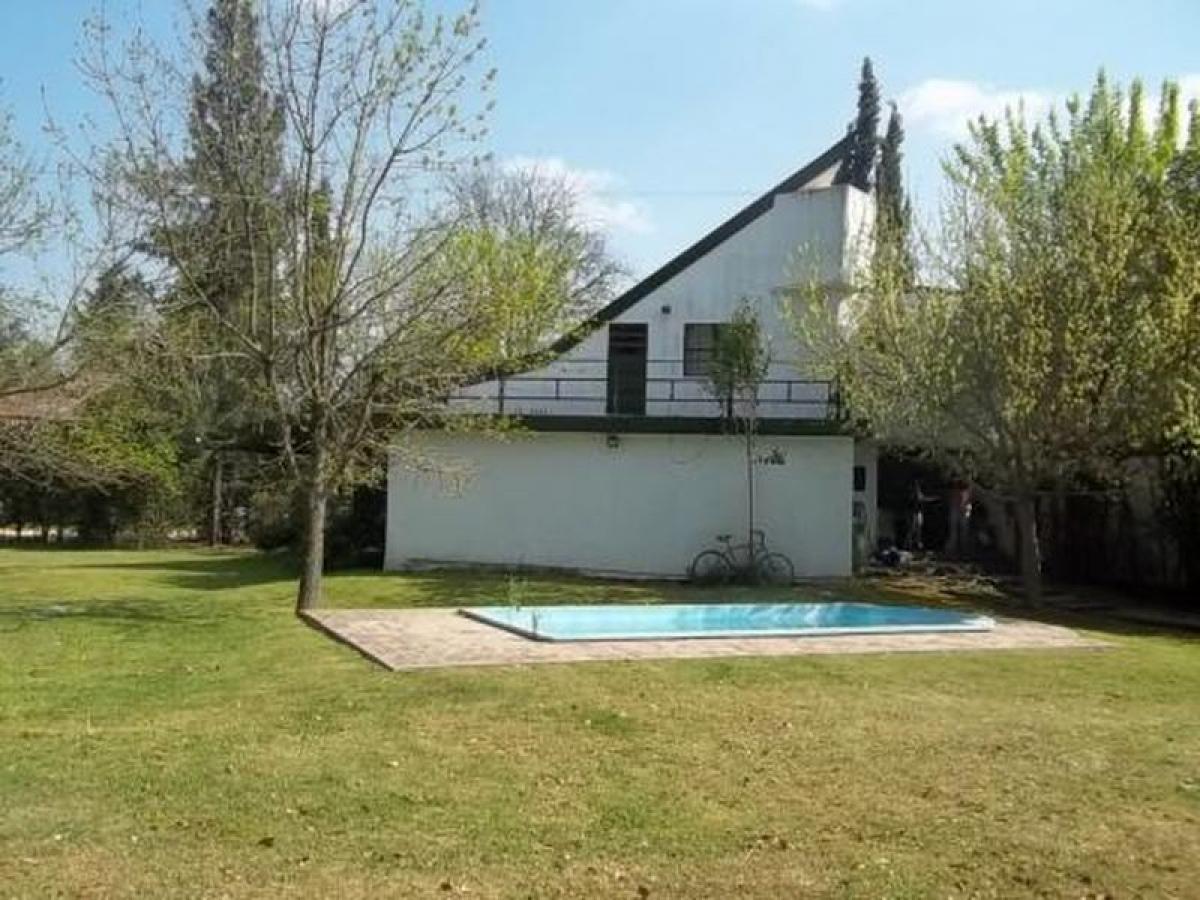 3 bedrooms House in Escobar, Argentina No. 53292