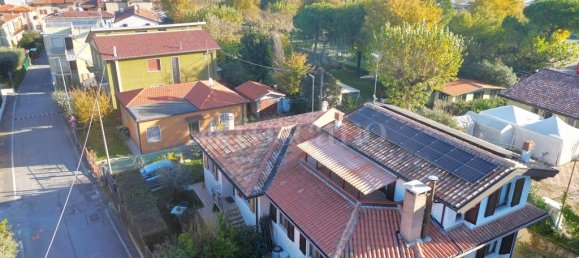 4 rooms Villa in Peschiera del Garda, Italy No. 145398 26