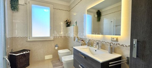 4 rooms Villa in Peschiera del Garda, Italy No. 145398 21