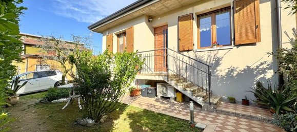 4 rooms Villa in Peschiera del Garda, Italy No. 145398 33
