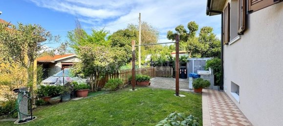 4 rooms Villa in Peschiera del Garda, Italy No. 145398 32