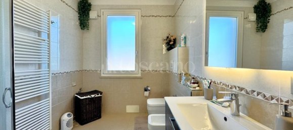 4 rooms Villa in Peschiera del Garda, Italy No. 145398 22