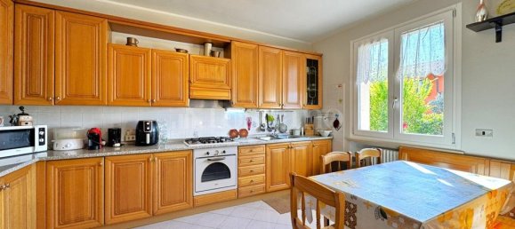 4 rooms Villa in Peschiera del Garda, Italy No. 145398 5