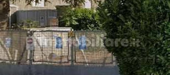 Almacén de 5 habitaciónes en Baranzate, Italy No. 332223 2