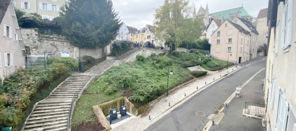 1 bedroom Apartment in Chartres, France No. 257346 2