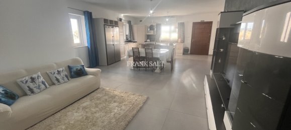 3 bedrooms Maisonette in Zebbug, Malta No. 11587 2