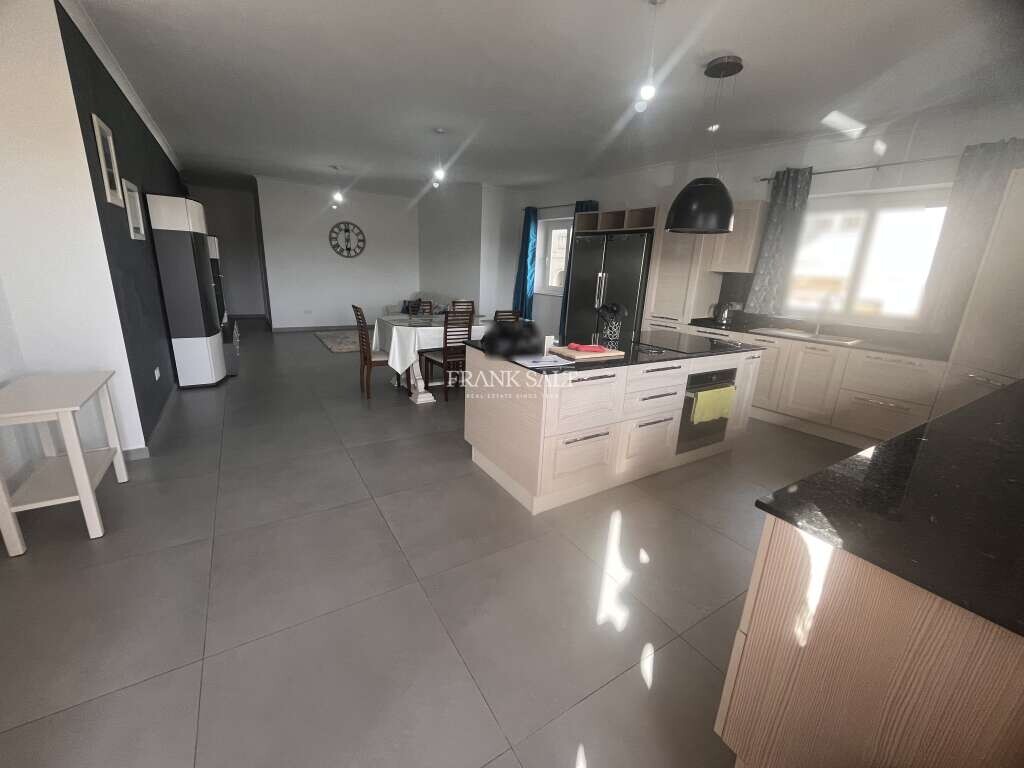 3 bedrooms Maisonette in Zebbug, Malta No. 11587