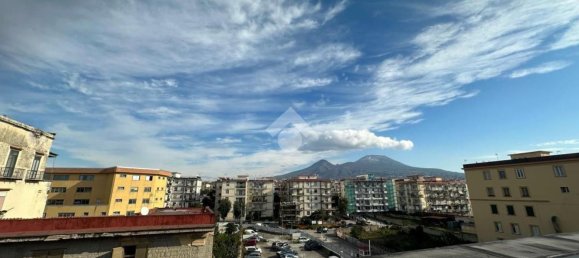 5 rooms Apartment in Portici, Italy No. 145678 16