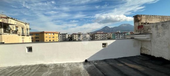 5 rooms Apartment in Portici, Italy No. 145678 15