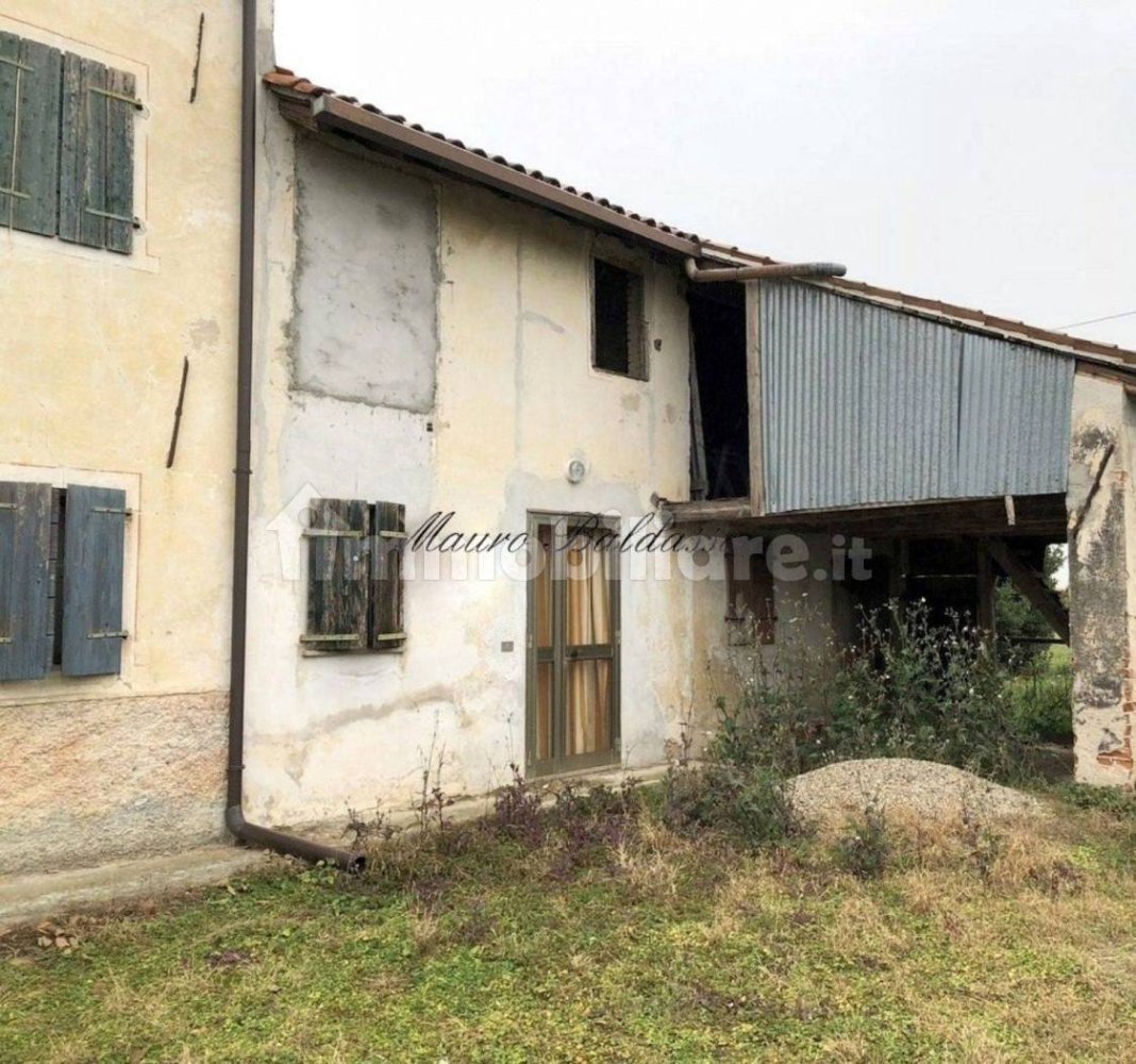 4 غرف نوم فيلا في Nervesa della Battaglia, Italy رقم 76869