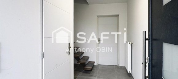 3 bedrooms Villa in Annoeullin, France No. 70742 5