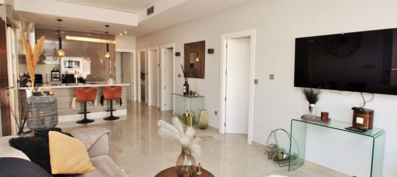 3 bedrooms Villa in Alicante, Spain No. 177092 5