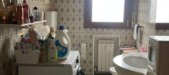 5 bedrooms Apartment in San Lazzaro di Savena, Italy No. 318768 8