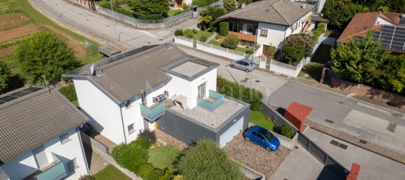 Villa de 8 divisões em Udine, Italy N.º 349593 4