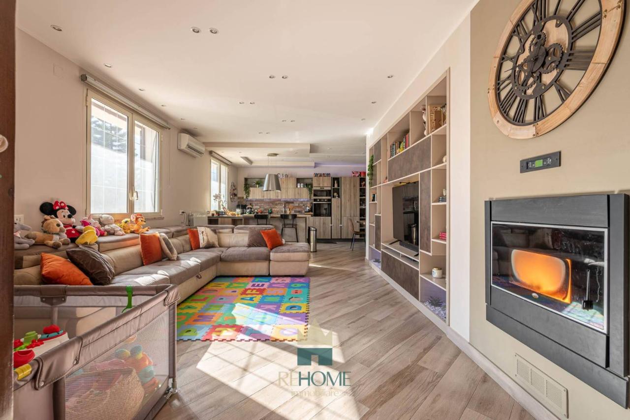 5 rooms Villa in Palermo, Italy No. 37265