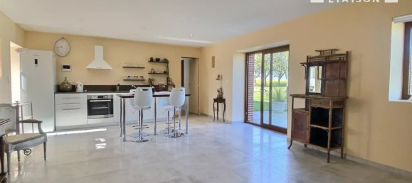 Casa de 5 dormitorios en Sarthe, France No. 293119 14