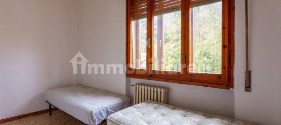 3 غرف نوم شقة في Vaglia, Italy رقم 49033 9