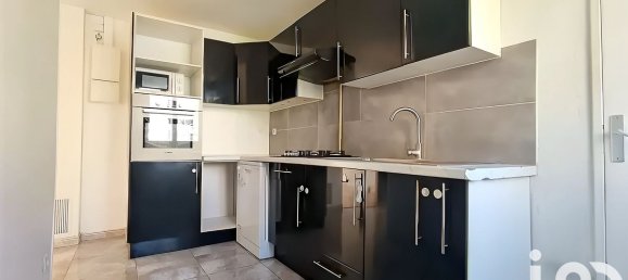 3 bedrooms Apartment in Courbevoie, France No. 330686 4