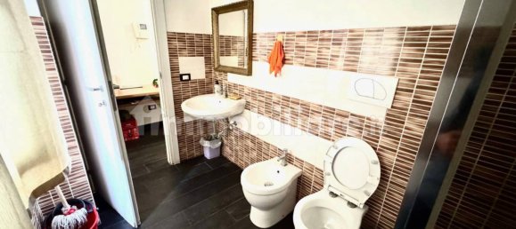 2 bedrooms Apartment in Melegnano, Italy No. 338757 2