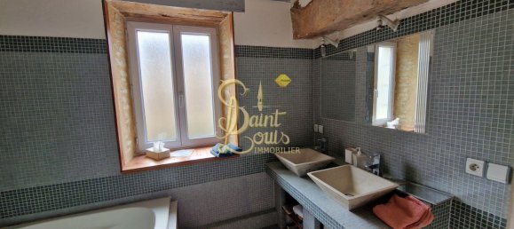 Casa de 4 dormitorios en Richelieu, France No. 251051 11