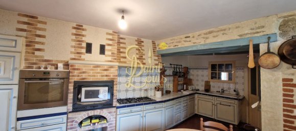 Casa de 4 dormitorios en Richelieu, France No. 251051 6