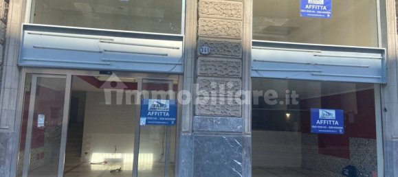 Propiedad comercial de 5 habitaciónes en Palermo, Italy No. 44230 50