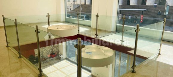 Propiedad comercial de 5 habitaciónes en Palermo, Italy No. 44230 18