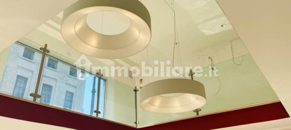 Propiedad comercial de 5 habitaciónes en Palermo, Italy No. 44230 11