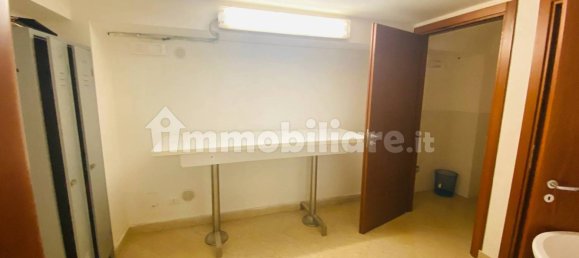 Propiedad comercial de 5 habitaciónes en Palermo, Italy No. 44230 42