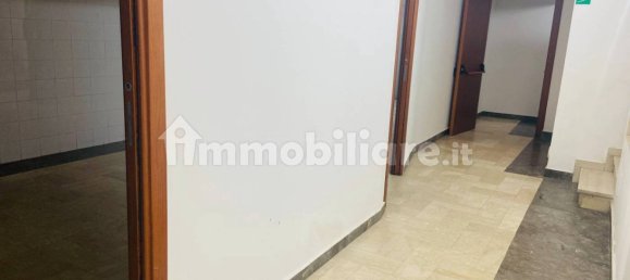 Propiedad comercial de 5 habitaciónes en Palermo, Italy No. 44230 30