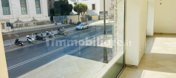 Propiedad comercial de 5 habitaciónes en Palermo, Italy No. 44230 21