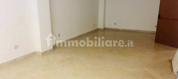 Propiedad comercial de 5 habitaciónes en Palermo, Italy No. 44230 37