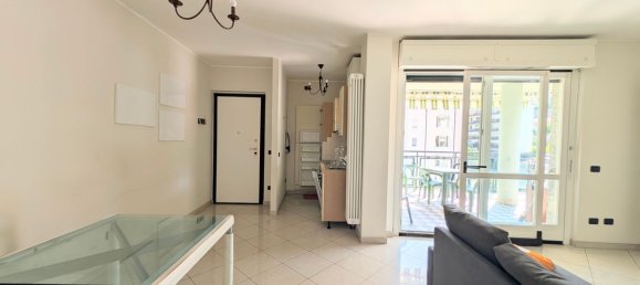 Apartamento T3 em Sanremo, Italy N.º 376624 3