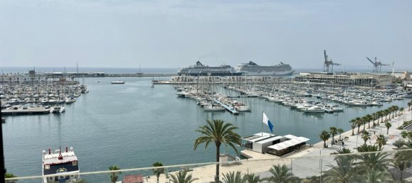 Apartamento de 4 dormitorios en Alicante, Spain No. 153309 6