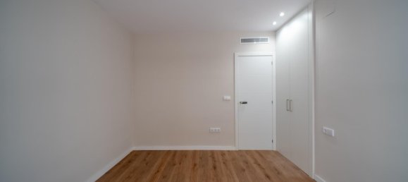 Apartamento de 4 dormitorios en Alicante, Spain No. 153309 77