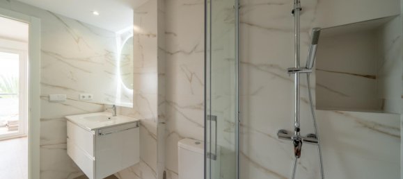 Apartamento de 4 dormitorios en Alicante, Spain No. 153309 31