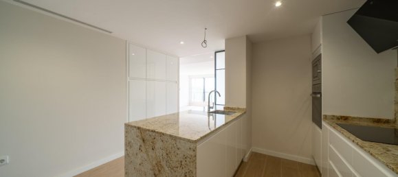 Apartamento de 4 dormitorios en Alicante, Spain No. 153309 21