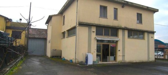 400m² Commercial property in Sinalunga, Italy No. 61312 5