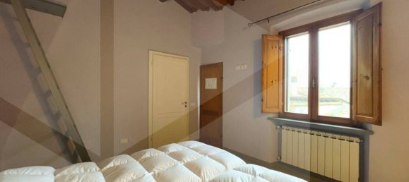 7-salle Appartement à Peccioli, Italy No. 23016 16