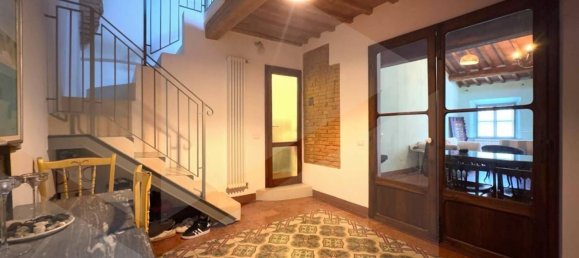 7-salle Appartement à Peccioli, Italy No. 23016 5