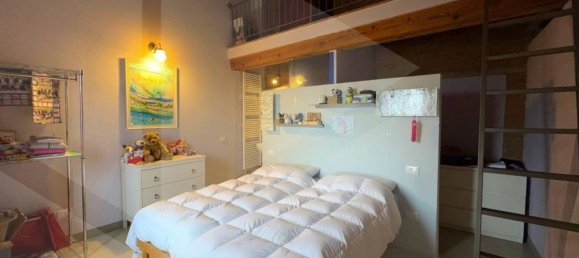 7-salle Appartement à Peccioli, Italy No. 23016 17