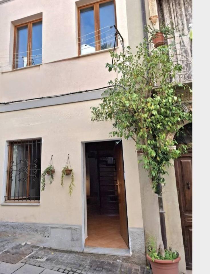 Apartamento de 3 divisões em Cagliari, Italy N.º 38539