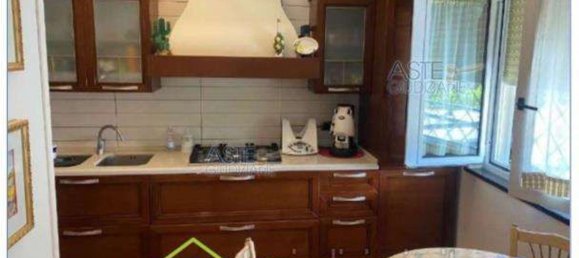 8 rooms Apartment in Ottaviano, Italy No. 10979 53