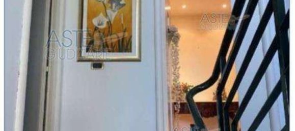 8 rooms Apartment in Ottaviano, Italy No. 10979 12