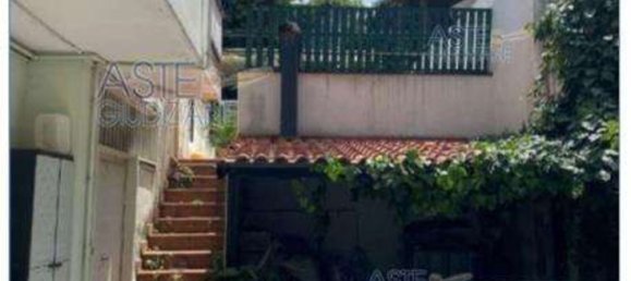 8 rooms Apartment in Ottaviano, Italy No. 10979 18