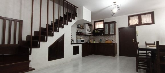 Дом с 4 комнатами в Рим, Италия № 8687 28