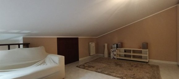 Дом с 4 комнатами в Рим, Италия № 8687 23