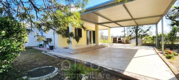 2 bedrooms Villa in Oria, Italy No. 281839 14